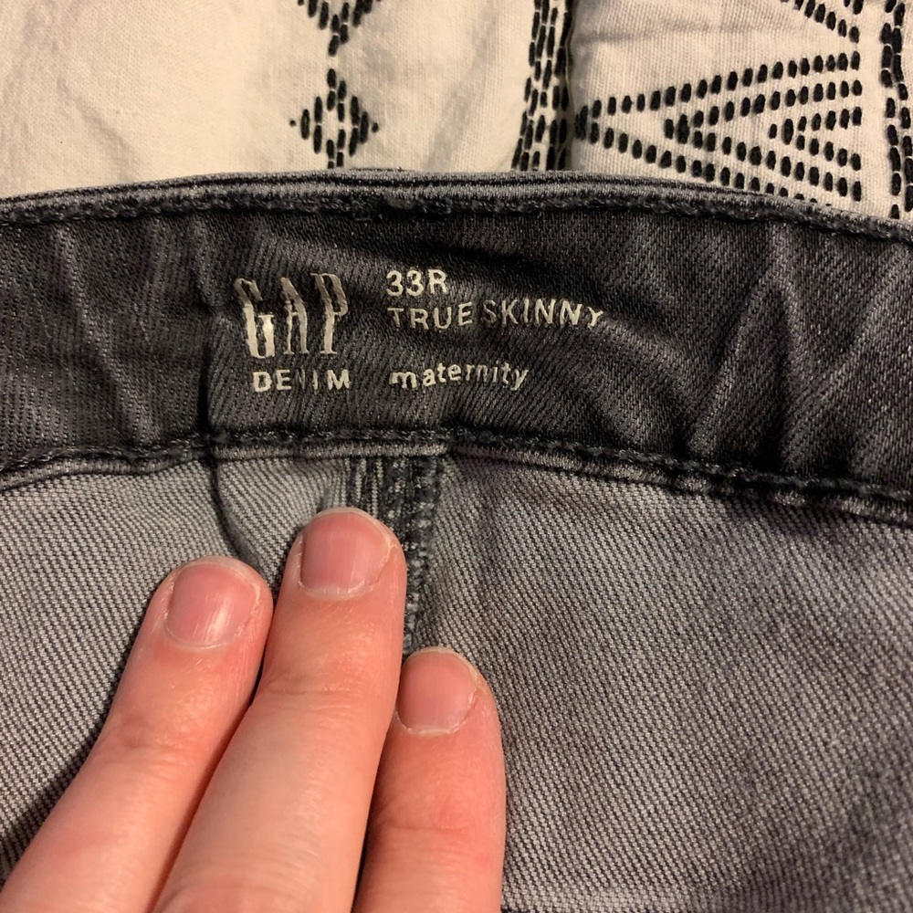 Like new Gap maternity jeans